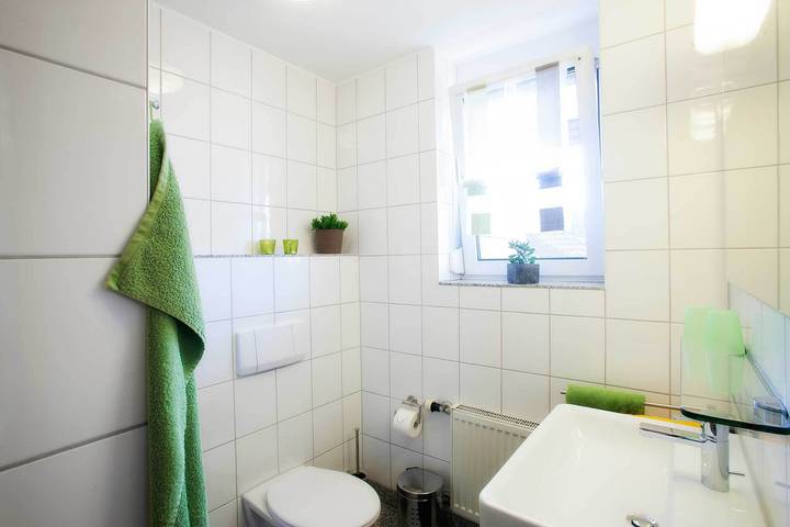 Ferienwohnung für 2 Personen, mit Seeblick und Balkon in Wasserburg (Bodensee) - 3