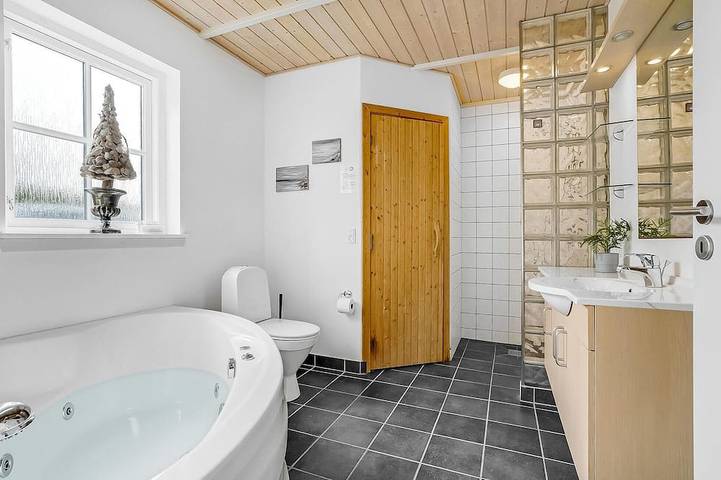 Ferienhaus für 8 Personen, mit Sauna in Hostrup Strand - 4