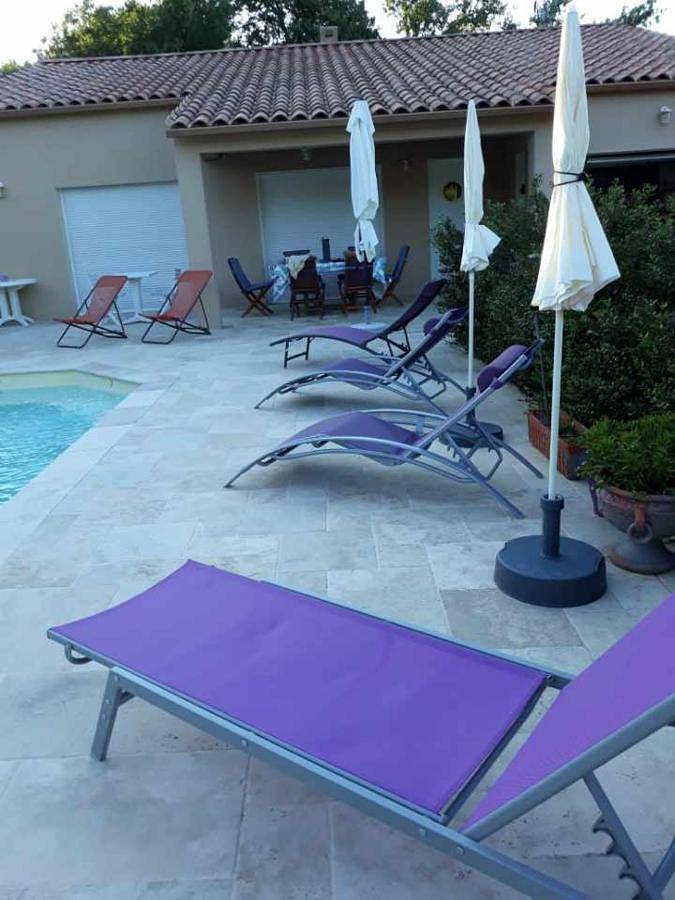 Location de vacances pour 6 personnes, avec jardin et piscine à Gonfaron - 3