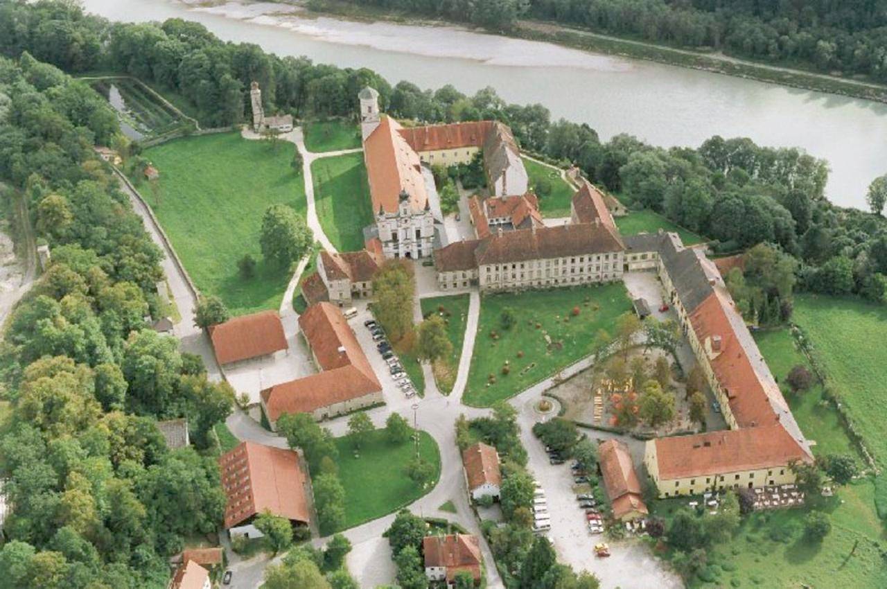 Klostergasthof Raitenhaslach in Burghausen, Landkreis Altötting