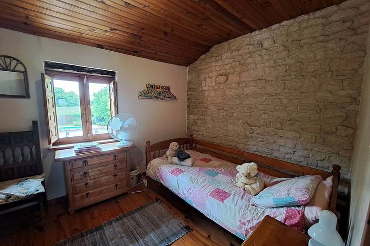 Gîte pour 4 personnes, avec piscine et jardin à Saint-Pierre-de-Juillers - 3
