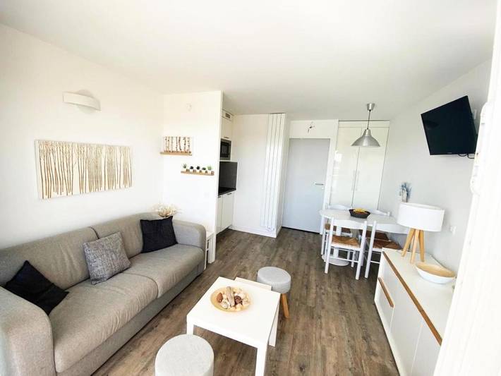 Appart’hôtel pour 4 personnes, avec balcon et piscine, animaux acceptés
