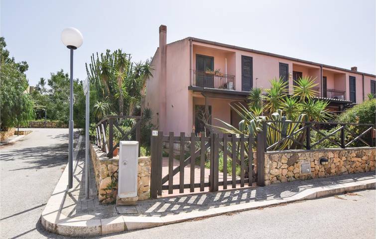 Appartement vue mer avec terrasse et parking in Custonaci, Province de Trapani