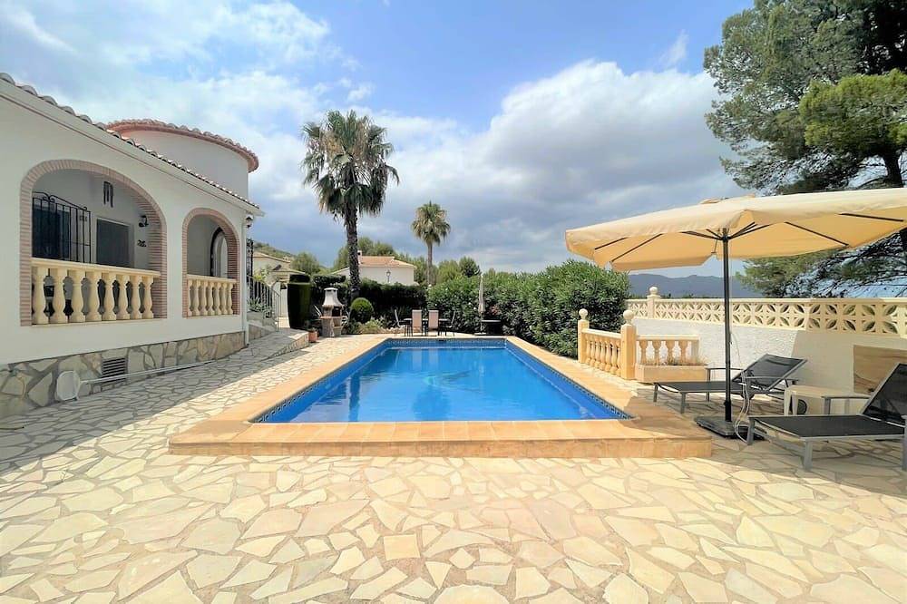 T-0521, Iwona, preciosa villa soleada en Monte Solana in Pedreguer, Costa Blanca