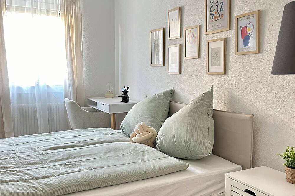 Ganze Wohnung, Stilvolles 80 m² Designer-Apartment mit Balkon im Herzen von Durlach in Durlach, Karlsruhe