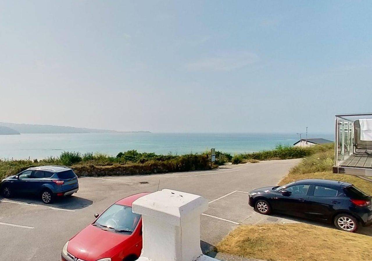 B30 Sunset, Riviere Towans in Hayle, Cornouailles