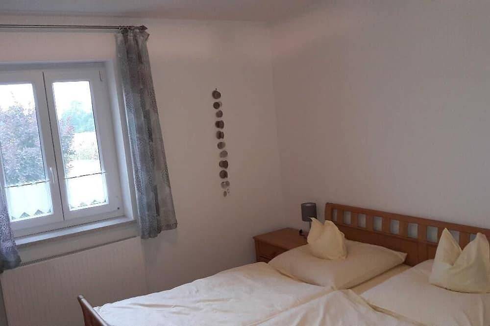 Ganze Wohnung, Gemütliche Fewo (70qm) mit 2 Schlafzimmern, voll ausgestattete Küche in Muhr am See, Fränkisches Seenland
