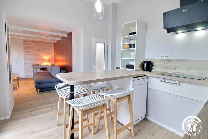 Gîte pour 3 personnes, avec terrasse à Plouhinec (Morbihan)