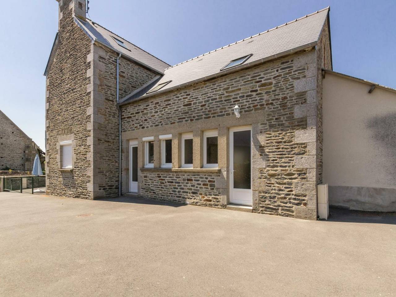 Encantadora casa cerca del Mont St-Michel con Wi-Fi y mascotas permitidas in Ardevon, Pontorson