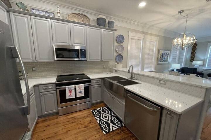 Vacation rental for 10 people, with balcony and pool in Mexico Beach (FL)