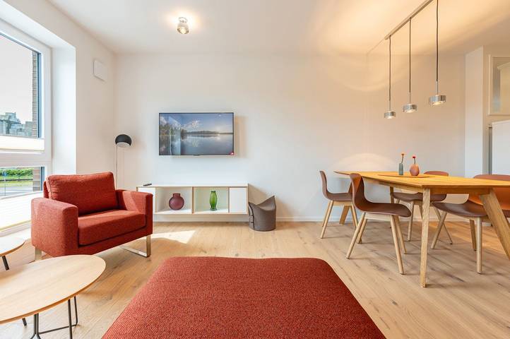Ganze Wohnung, Moderne Ferienwohnung "seeseits"  in Husum für bis zu 4 Personen erleben in Husum Hafen, Husum