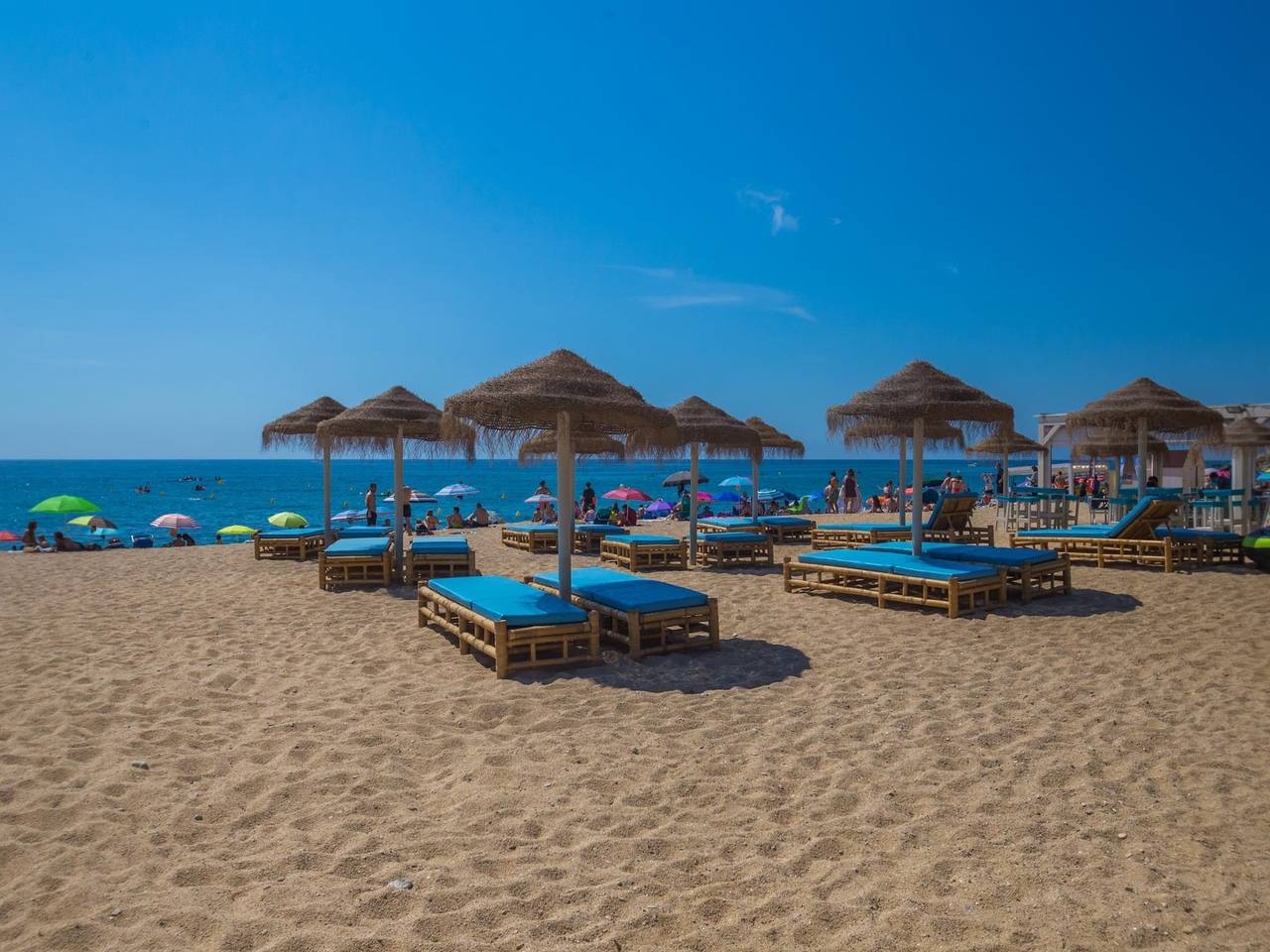 Ganze Ferienwohnung, Apto Cala Cristus mit Meerblick nur 2 Gehminuten vom Strand entfernt in Cala dels Esculls (Calonge), Calonge