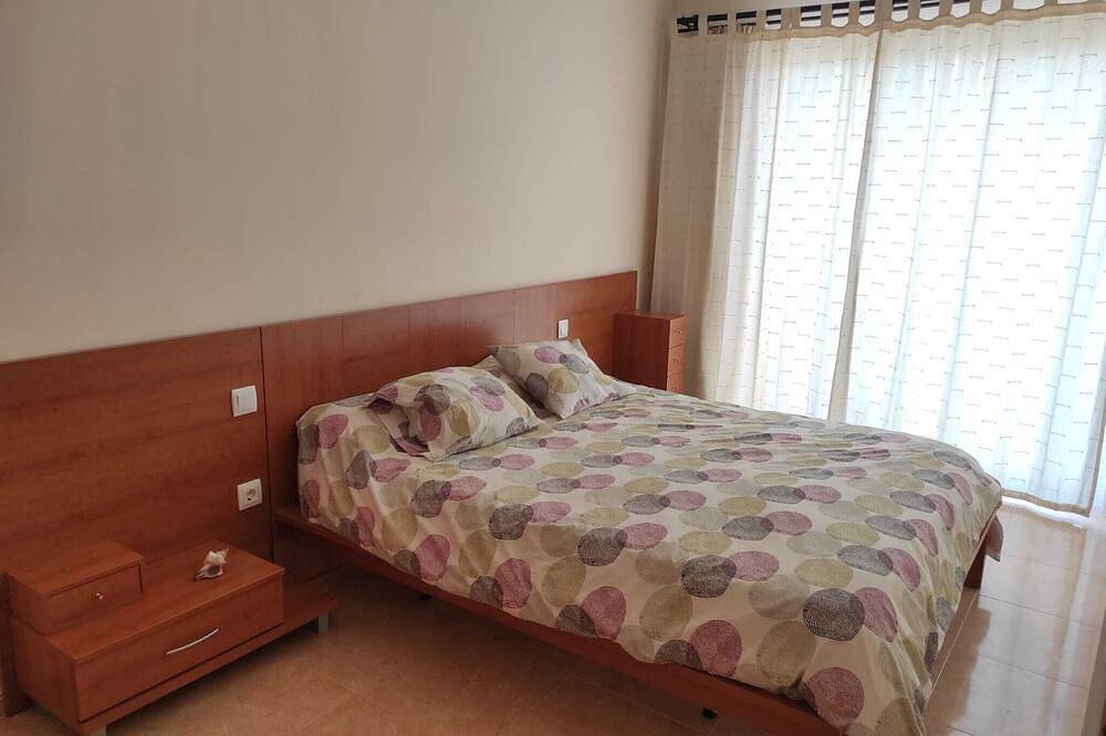 Entire apartment, Beachfront Apartment in El Arenal, Llucmajor