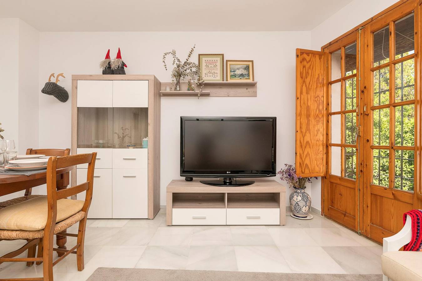 Entire vacation apartment, Vegaluz - Cosy flat in the centre of Jerez with free Wifi in Jerez de la Frontera, Costa de la Luz