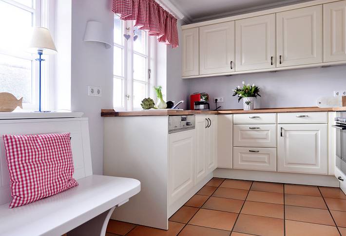 Ferienhaus für 8 Personen, mit Sauna und Terrasse sowie Garten in Utersum - 3