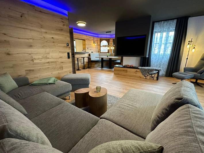 Ferienwohnung für 5 Personen, mit Terrasse und Garten sowie Ausblick in Neuschönau