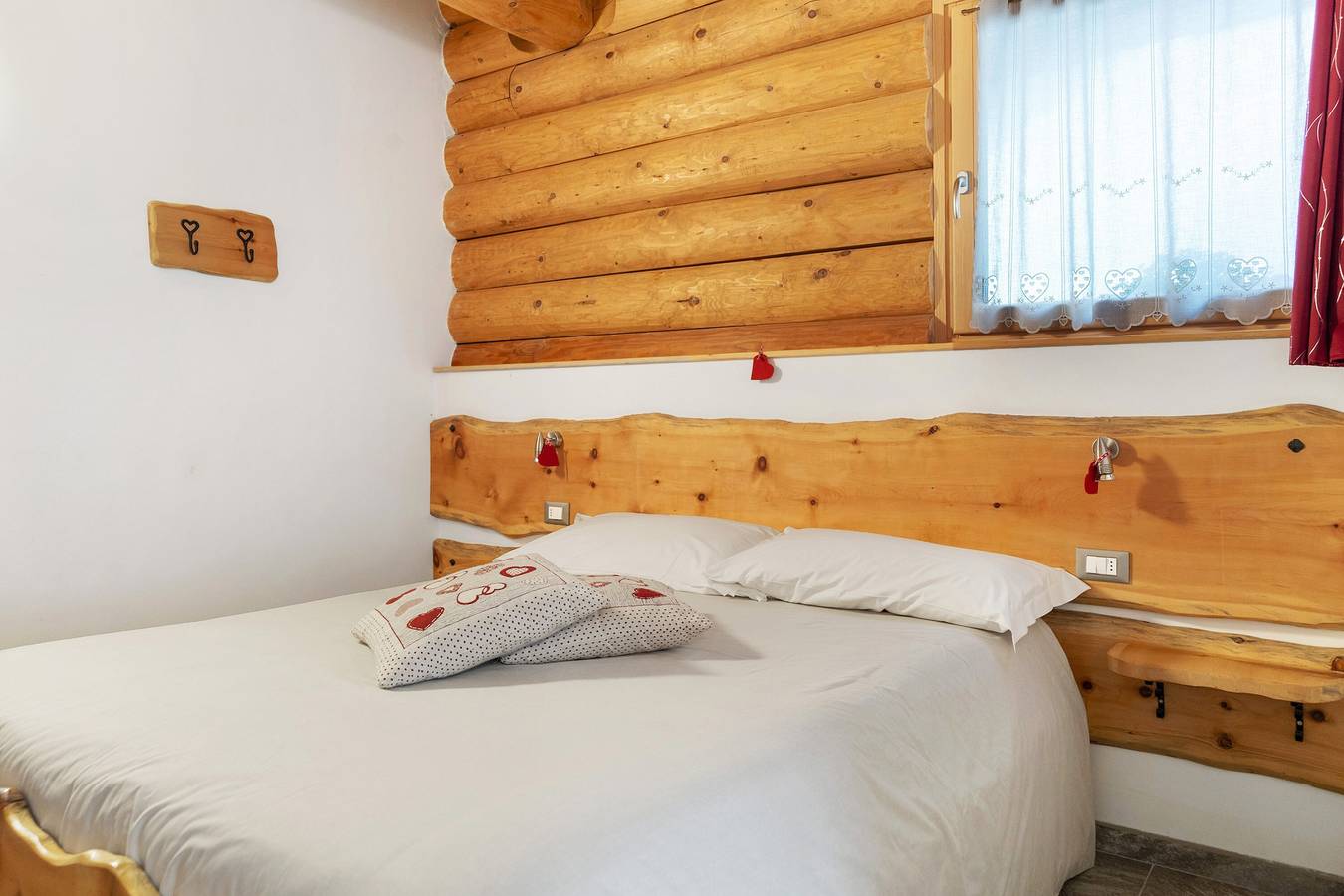 Zimmer 'Genziana' mit Bergblick, privater Terrasse und Wlan in Peio, Nationalpark Stilfser Joch