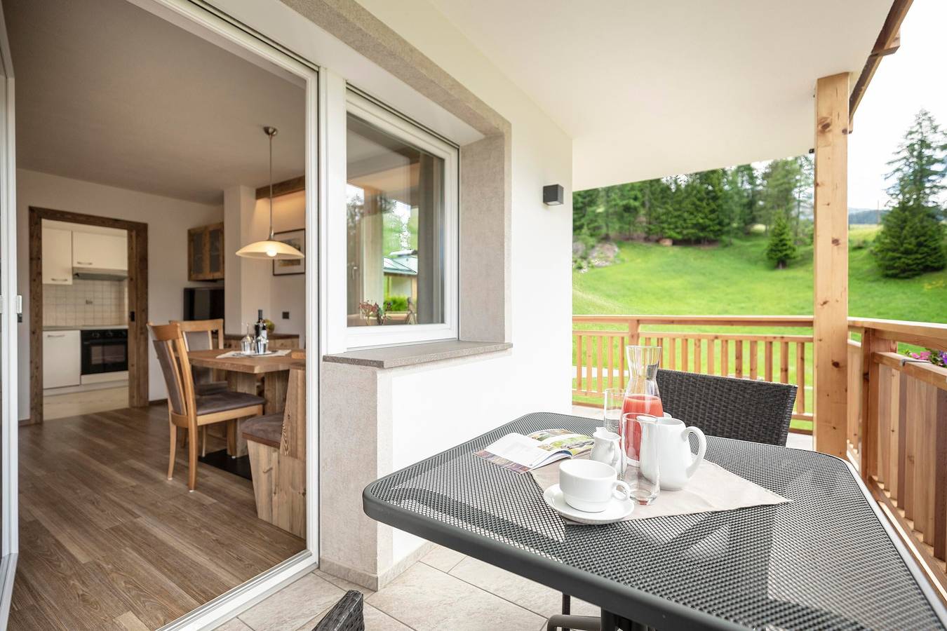 Appartamento intero, Appartamento per vacanze "Comfort2 La Mana" con vista sulle montagne, Wi-Fi e giardino in Plesdinaz, Santa Cristina Valgardena