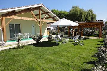 Location de vacances pour 6 personnes, avec jardin, animaux acceptés à Cézac