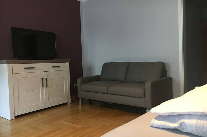 Entire apartment, \"elise\" Apartments Nr.1 2019 Hochwertig Eingerichtetes Apartment in Mücheln (Geiseltal), Saale-Unstrut