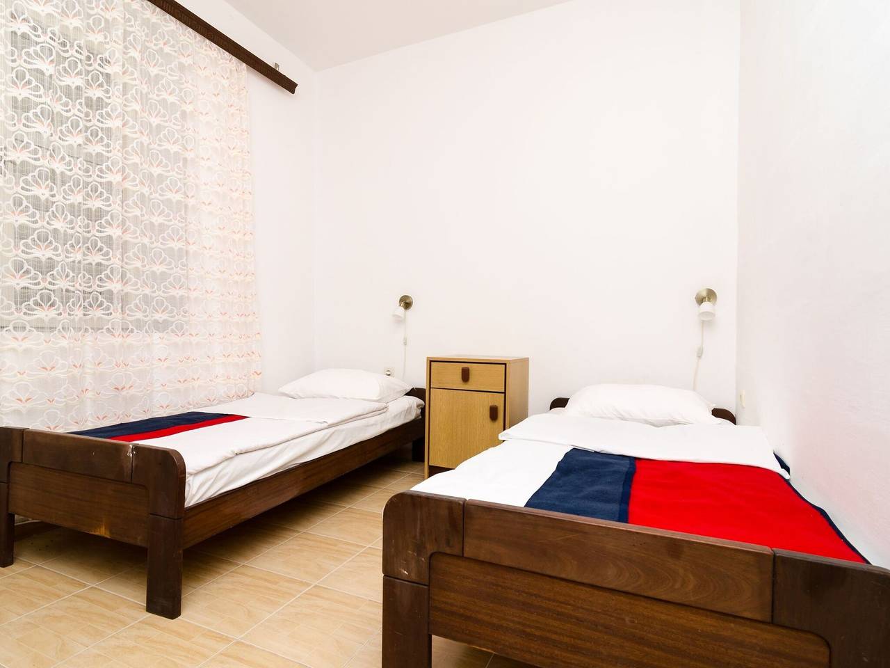 Ganze Wohnung, Guest House Kiko - Budget Twin Room -  No.1 in Pomena, Mljet