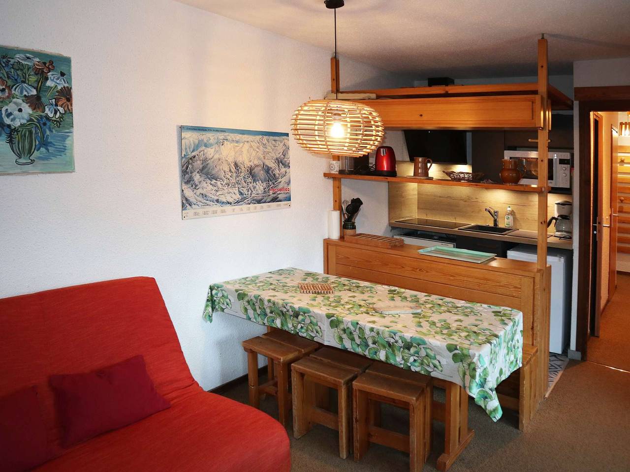 Entire apartment, Apartment for 6 people in Les Orres, direct access to slopes in Les Orres, Écrins National Park
