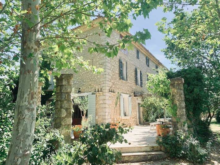 Maison d’hôte pour 4 personnes, avec Terrasse ainsi que Jardin et Vue à Ginasservis