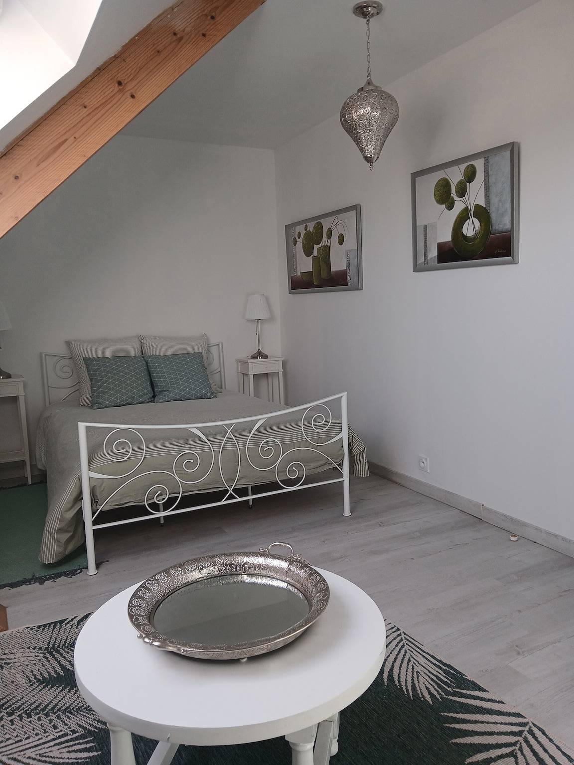 Maison de vacances 'Maison De Campagne Brûlon' avec vue sur le lac, terrasse privée et Wi-Fi in Brûlon, Sarthe