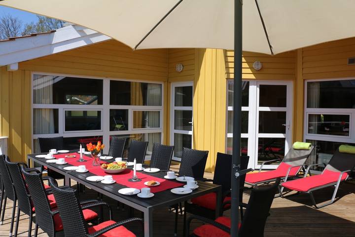 Ferienhaus für 12 Personen, mit Whirlpool und Terrasse sowie Garten und Pool in Schwansen - 4