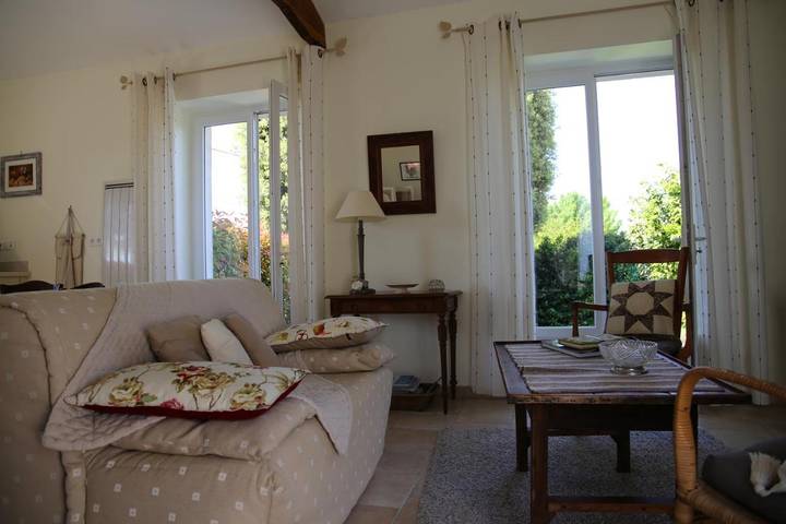 Location de vacances pour 4 personnes, avec Terrasse et Jardin à Juillac-le-Coq