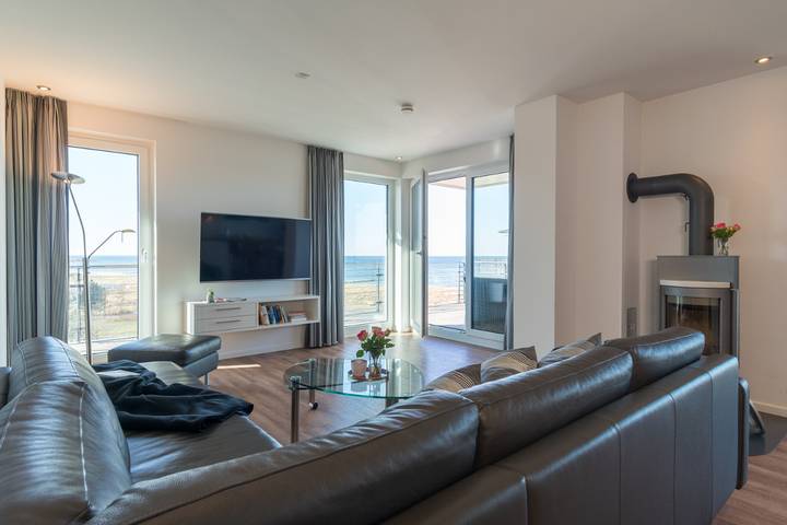 Ferienwohnung für 4 Personen, mit Meerblick und Balkon sowie Sauna