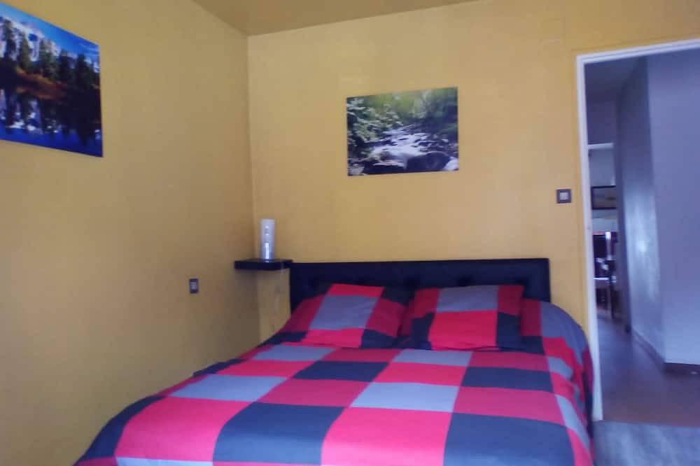 Appartement entier, T2 42m2 dans résidence 150m télécabines et 100 m établissement Thermal le Teich in Ax-les-Thermes, Pyrénées