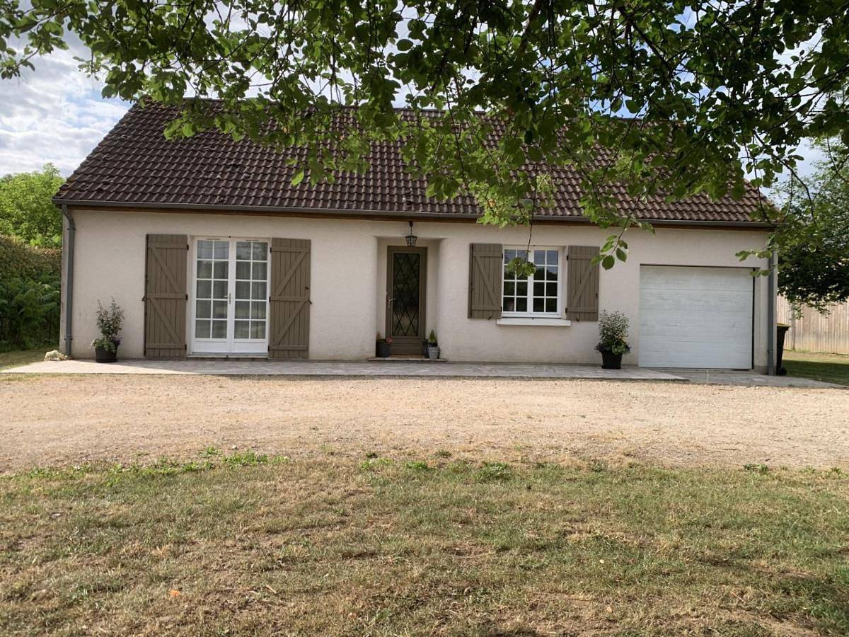 Two-Bedroom House in Cheverny, Sologne