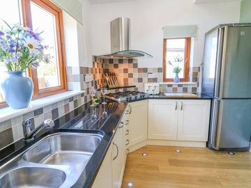 Holiday Rental for 8 People in Arnside, Cumbria, Photo 4