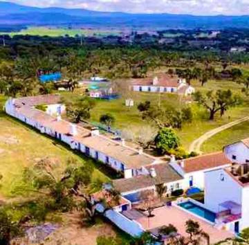 Cottage pour 4 personnes, avec jardin ainsi que piscine et vue à Portalegre