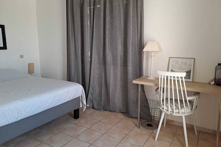 Location de vacances pour 6 personnes, avec jardin et terrasse, animaux acceptés à Arpaillargues-et-Aureillac - 2