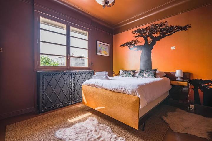 Location de vacances pour 14 personnes, avec piscine et jardin à Chennevières-sur-Marne - 2