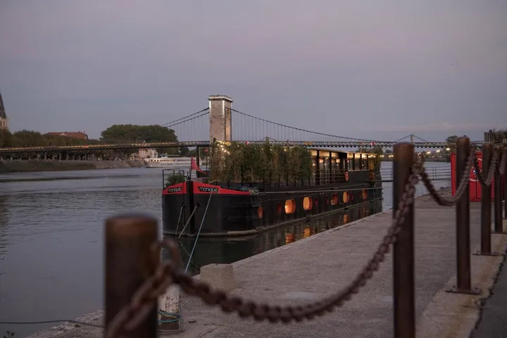 Hotel para 2 personas, con vistas además de terraza y sauna - 1