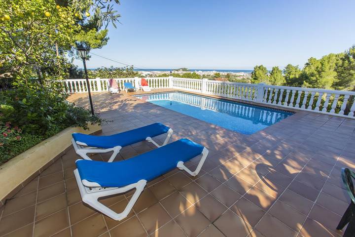 Villa für 6 Personen, mit Terrasse und Garten in Dénia - 3