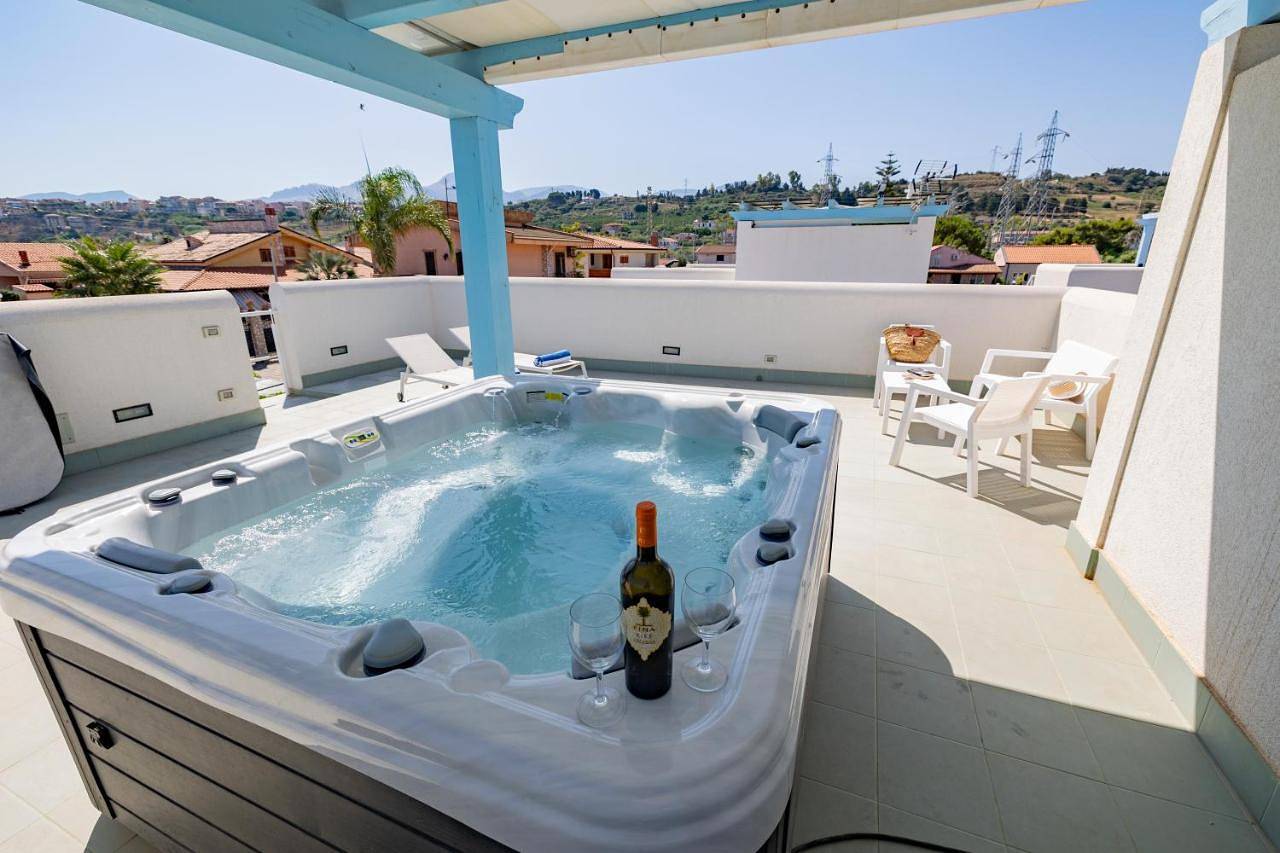 Superior Villa in Spiaggia di Campofelice di Roccella (Campofelice di Roccella), Campofelice di Roccella