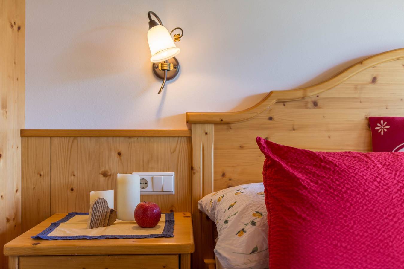 Modern Appartement "Malga - Unterkehr" met Uitzicht op de Bergen, Wifi, Tuin & Terras, foto 13
