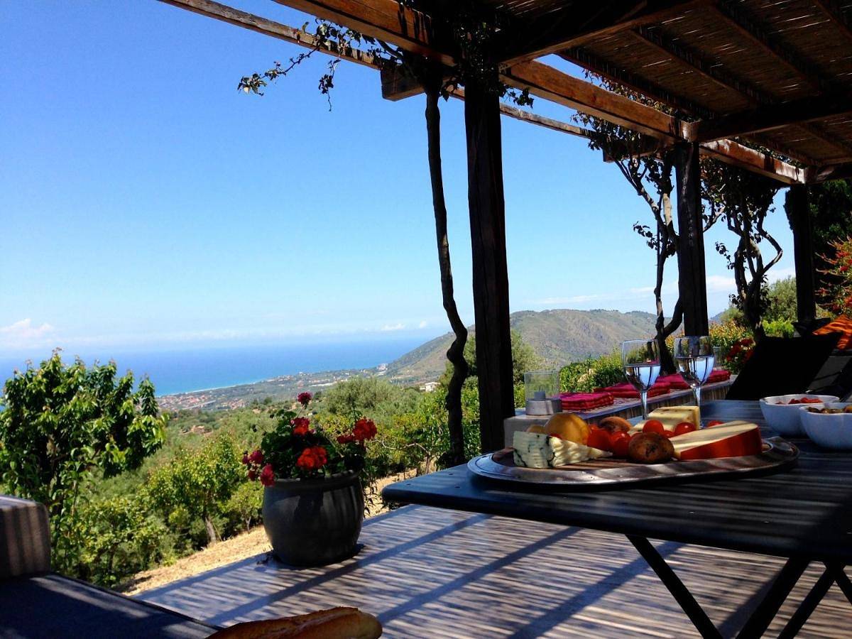 Villa con piscina vicino Cefalù (Sanificata) in Collesano, Provincia di Palermo