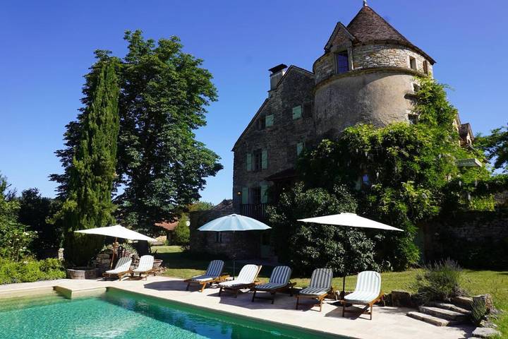 Location de vacances pour 2 personnes, avec Terrasse et Jardin ainsi que Piscine et Vue à Calvignac - 2