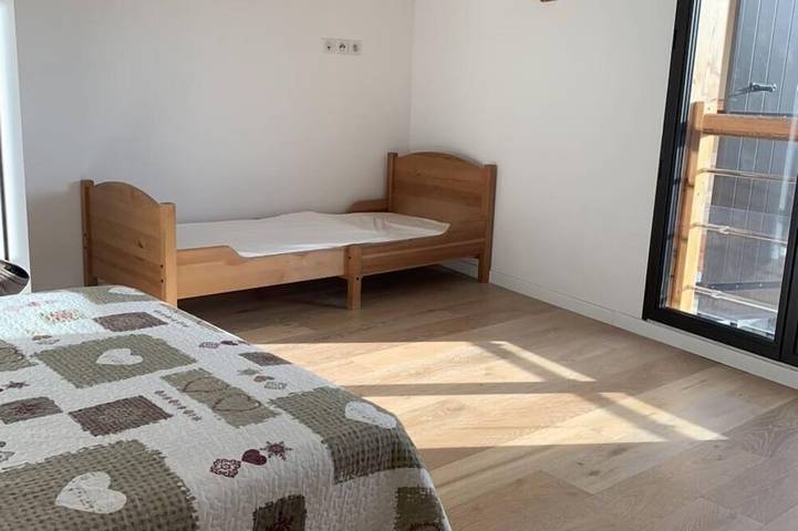 Gîte pour 6 personnes, avec jardin ainsi que jacuzzi et terrasse à Saint-Apollinaire - 4