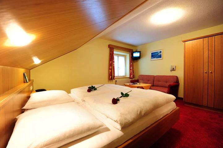 Chambre d’hôte pour 2 personnes, avec vue et jardin à Sankt Anton am Arlberg - 4