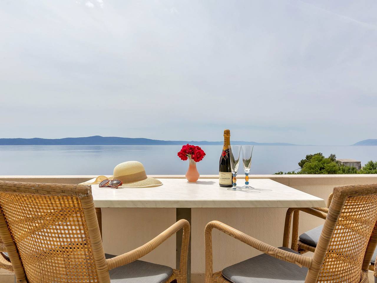 Ganze Wohnung, Wohnung in Drašnice mit Schönem Garten in Drašnice, Makarska Riviera