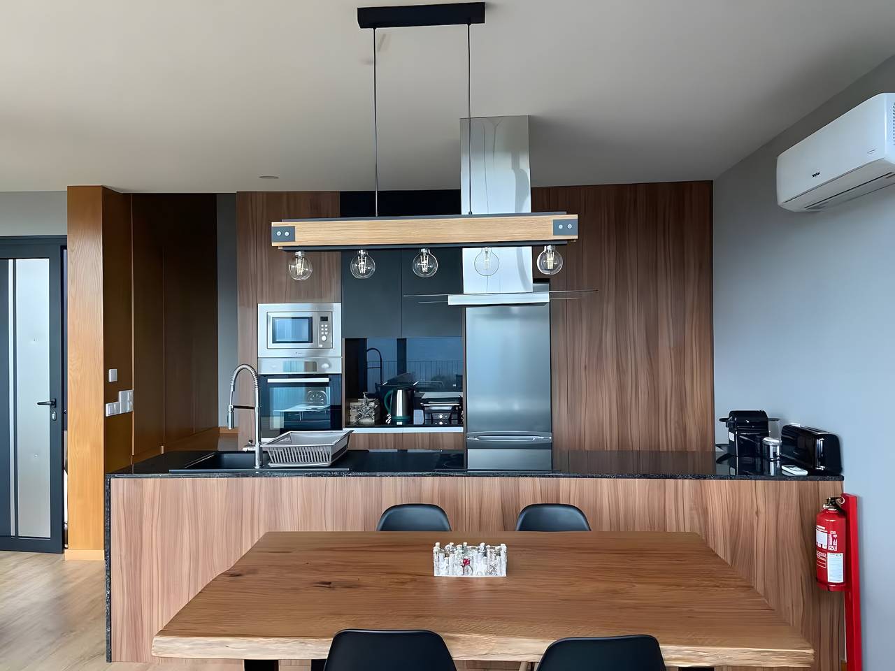 Chalet « Casas De Bouro 3 Do Alecrim » avec sauna et jacuzzi privatifs in Terras de Bouro, District de Braga