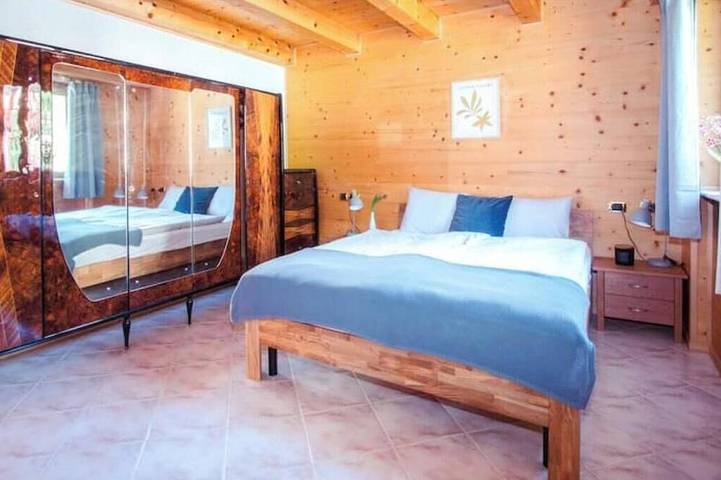 Charming private chalet with garden in the heart of Valmalenco in Santa Elisabetta (Caspoggio), Caspoggio