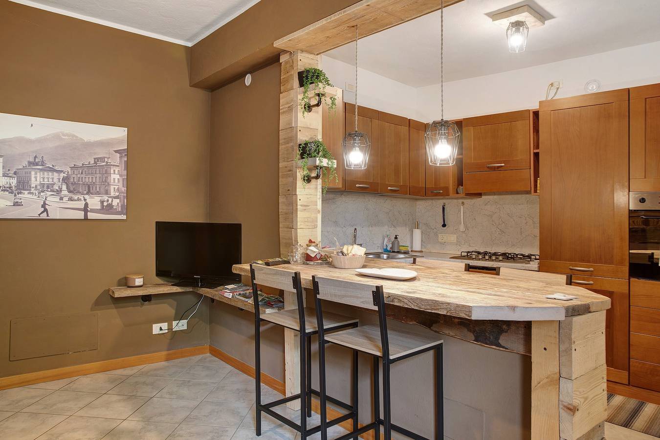 Ganze Wohnung, Ferienwohnung 'Typical In Valtellina' mit Bergblick, privater Terrasse und Wi-Fi in Montagna in Valtellina (Dorf), Montagna in Valtellina