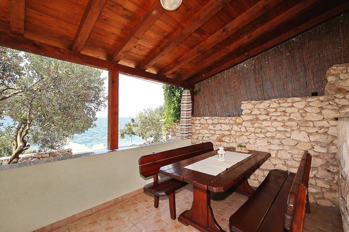 Ferienhaus für 4 Personen, mit Balkon/Terrasse auf Pasman